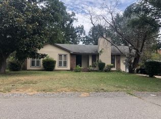 1036 Glen Reilly Dr, Fayetteville, NC 28314