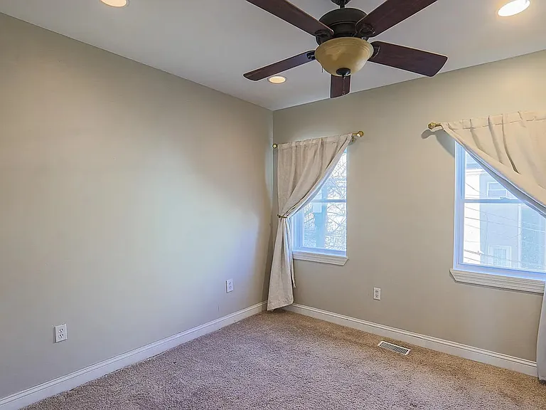 1737 Olive St — Photo 12