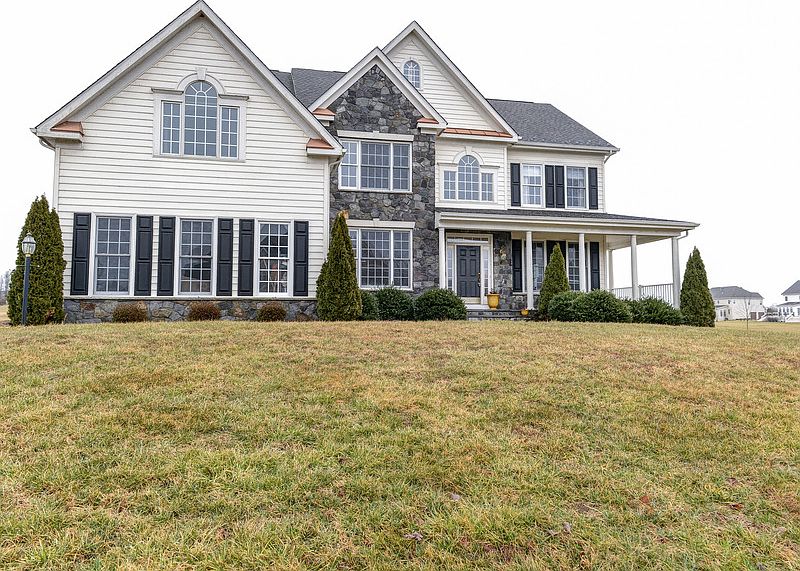 Over 4800 Square Foot!