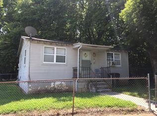 1403 Sharpe St, Hopkinsville, KY 42240