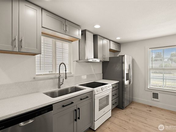 5th image of 3624 Mckinley Avenue