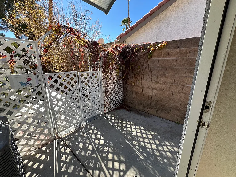 6735 Trammel Ct — Photo 8