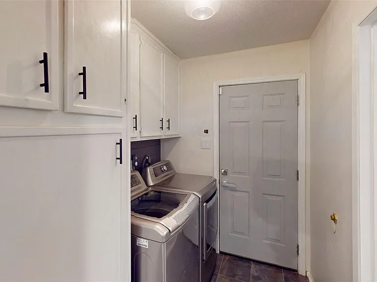 3819 Brook Shadow Dr — Photo 18