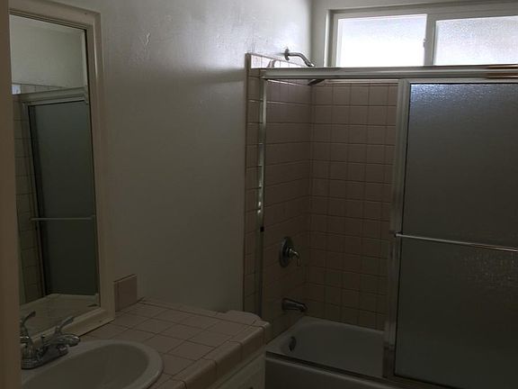 5th image of 4220 Hilaria Way
