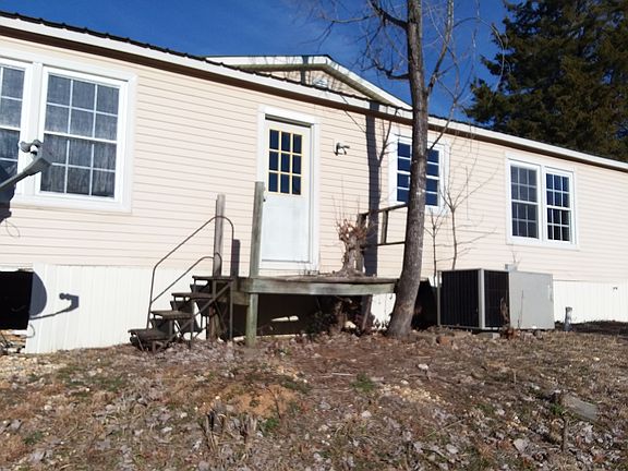 4th image of 71 Kimberly Dr