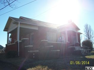 836 Highland Ave NE, Hickory, NC 28601