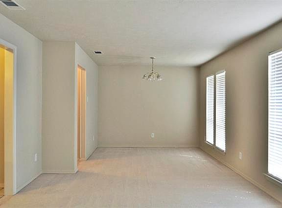 2nd image of 1707 Baltimore Dr