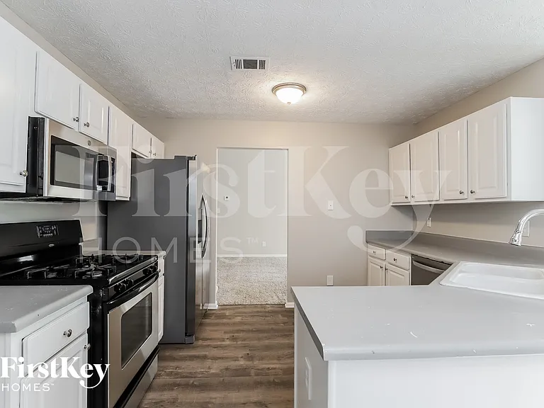 5321 Regency Lake Ct — Photo 5
