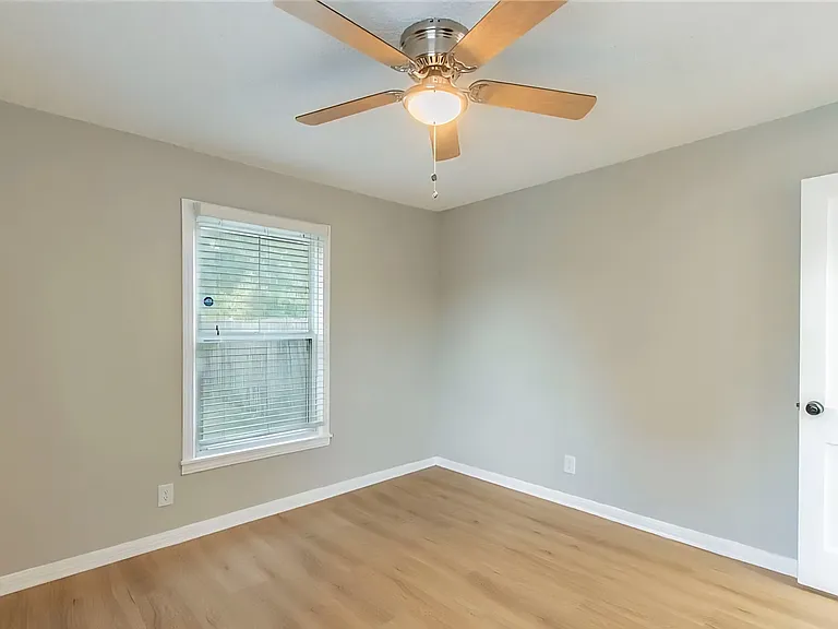 806 Estelle Ave #A — Photo 13