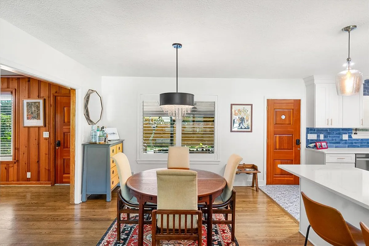 3 bed, 2046 sqft, $3,500 — Photo 4