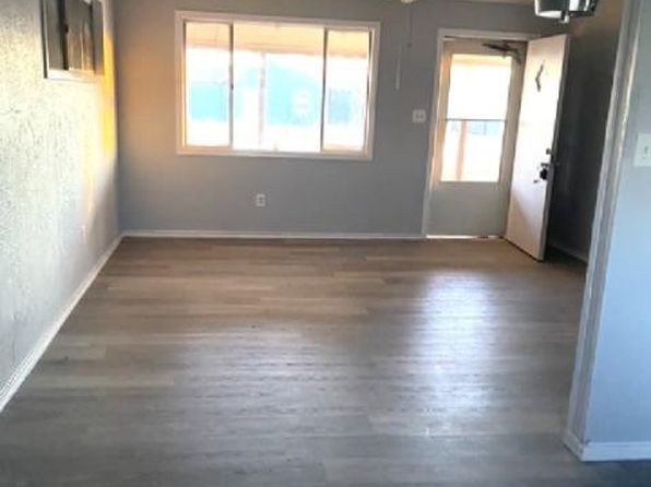 317 E Poplar St, Poplar, TX 79241