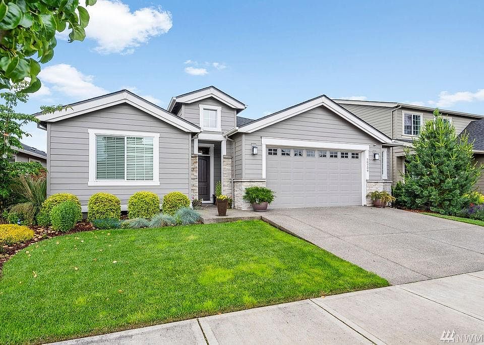 1st image of NE 132nd Ave