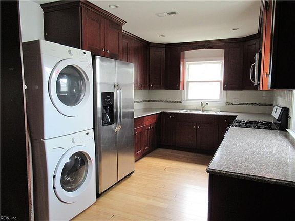 4th image of 1601 Jefferson St
