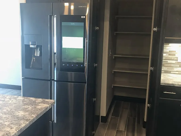 3801 Edison Ave — Photo 5