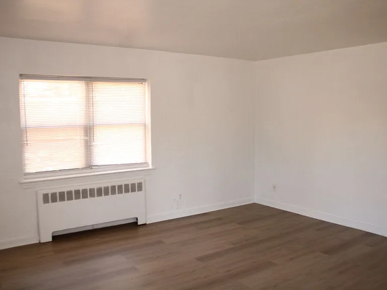 Penn Gardens Apartments — Photo 3