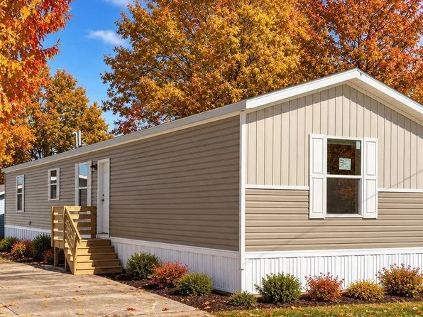 808 Quiet Harbor St, Creston, IA 50801