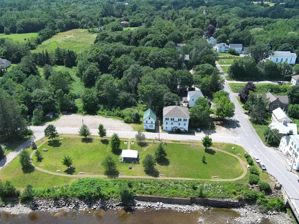 17 Four Rod Road, Warren, ME 04864