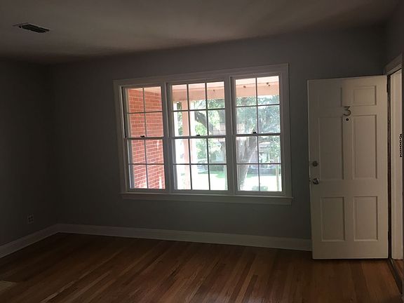 3rd image of 402 Wilson Ave APT 2B
