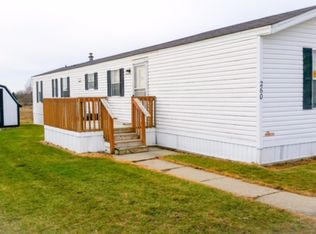 260 Vevay Dr E, Mason, MI 48854