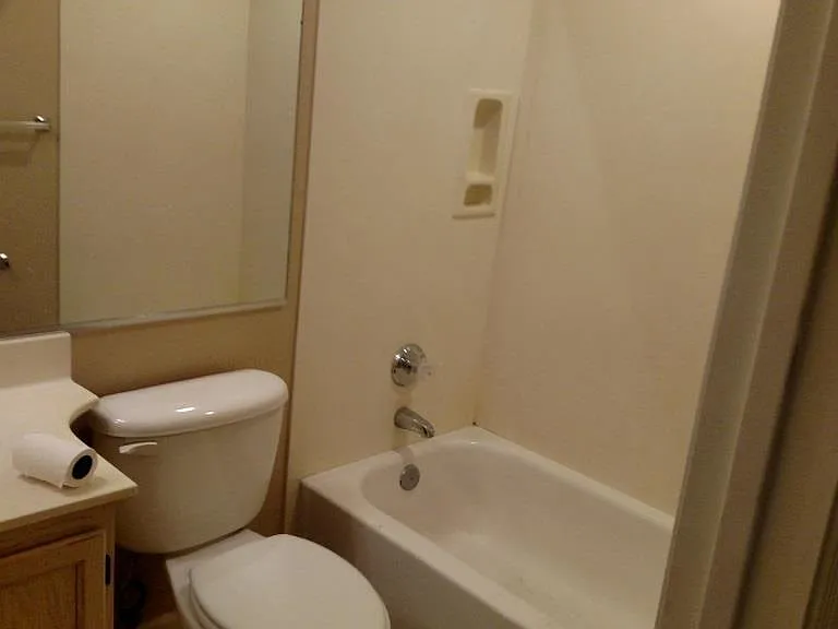 662 W Princeton Ave — Photo 16