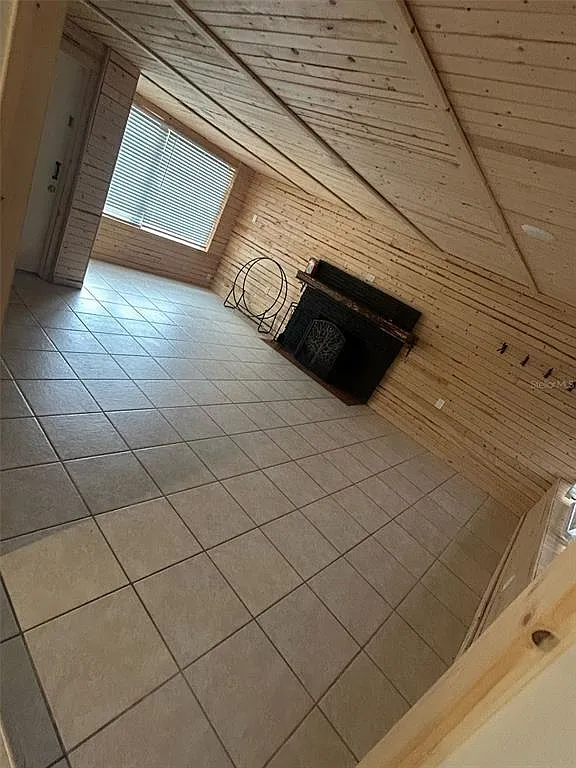 3 bed, 2.0 bath, 1263 sqft, $1,700 — Photo 4