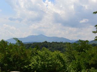 364/366 Chestnut Dr, Blowing Rock, NC 28605