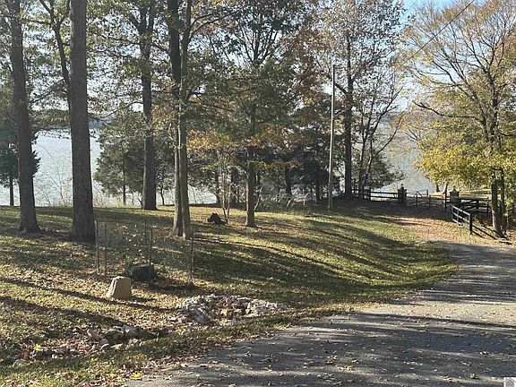 4th image of 130 Nida Rd #27 & 26