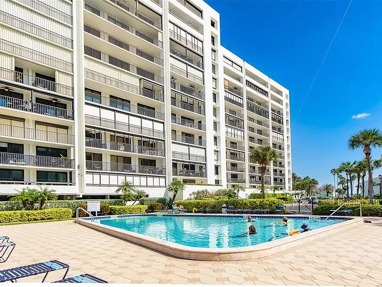 1460 Gulf Blvd #1105 — Photo 28