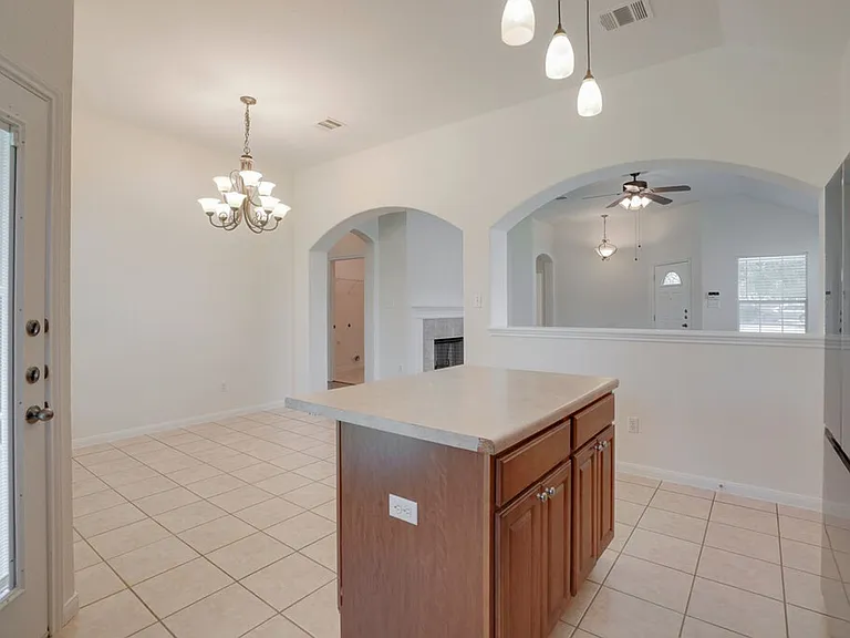 311 Gainer Dr — Photo 5