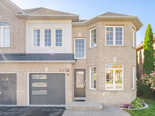 2194 Sutton Dr, Burlington, ON L7L 7K2