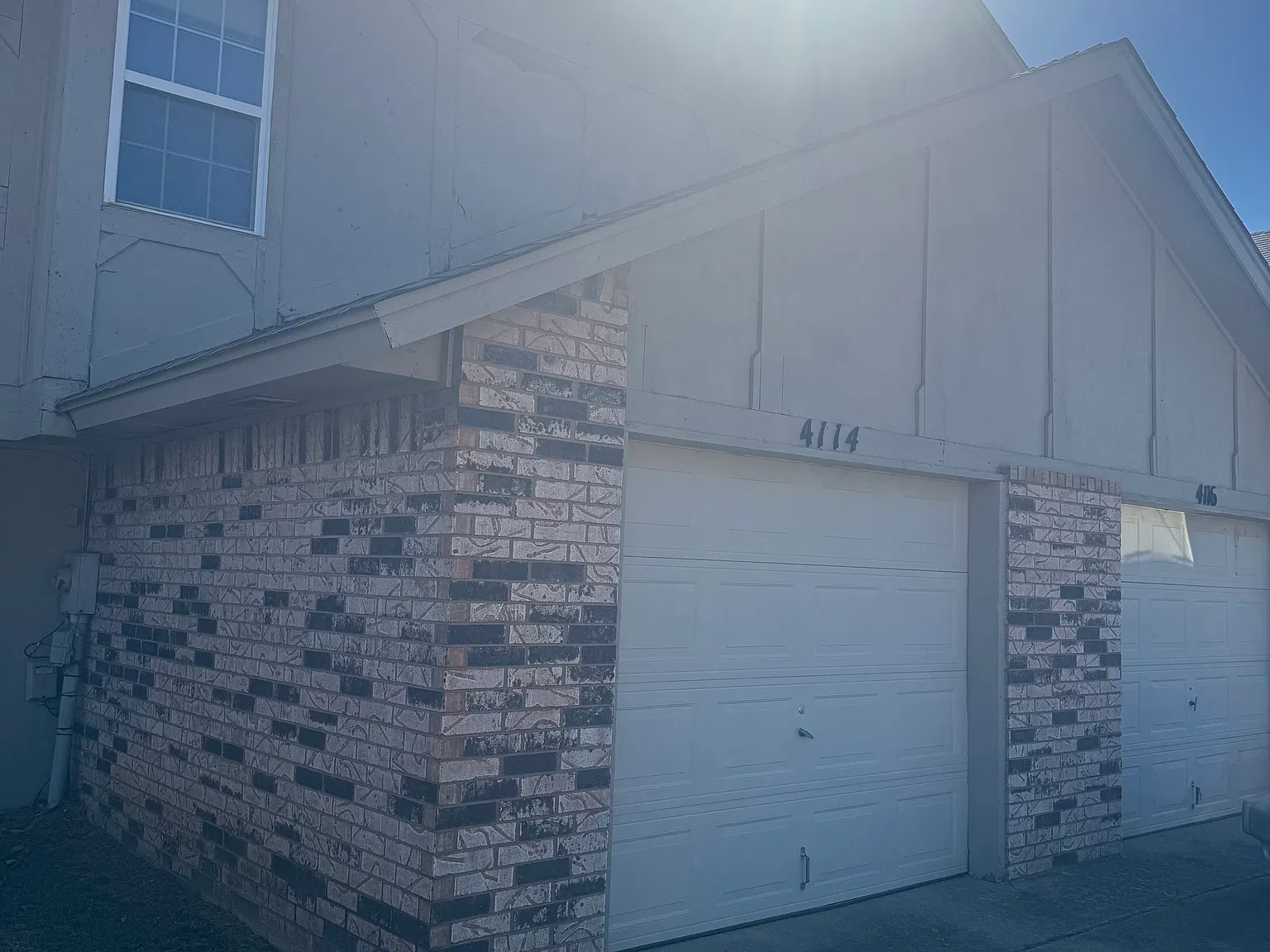 2 bed, 2.5 bath, 1300 sqft, $1,100 — Photo 2