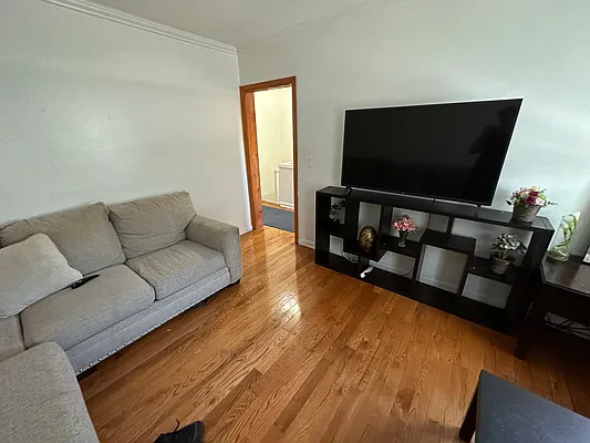 Rented by Aida Home Realty | media 7