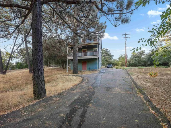 2285 Whispering Pines Dr, Julian, CA 92036