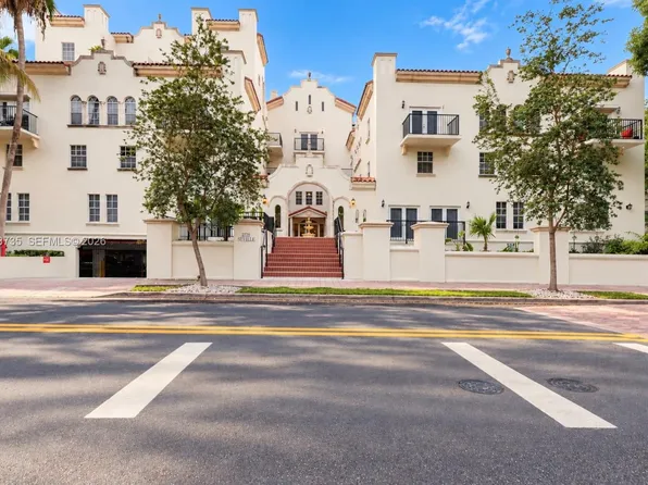 323 Navarre Ave APT 301, Coral Gables, FL 33134