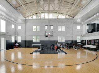 980 W 48th St, Miami Beach, FL 33140