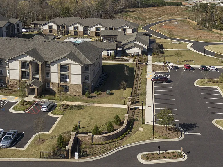 One White Oak Apartments — Photo 54