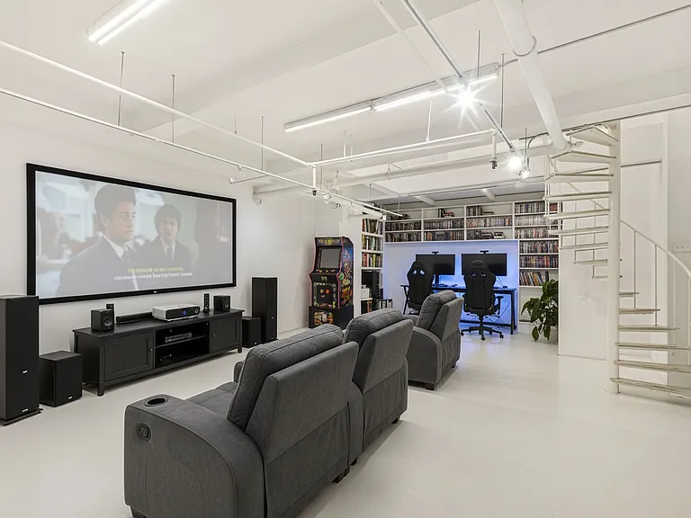 251 W 19th St #1G — Photo 5