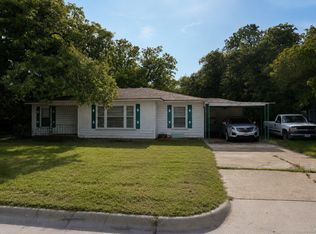 709 Mulkey Ln, Denton, TX 76209