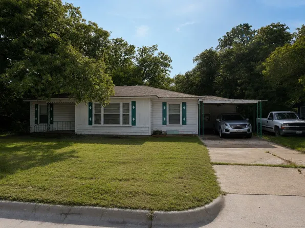 709 Mulkey Ln, Denton, TX 76209