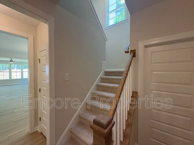 135 Little Gem Ln — Photo 3