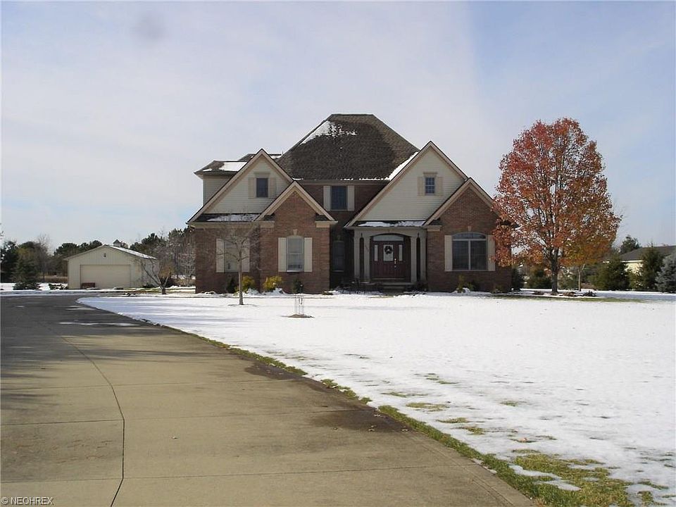 1st image of 3122 Pioneer Way Dr