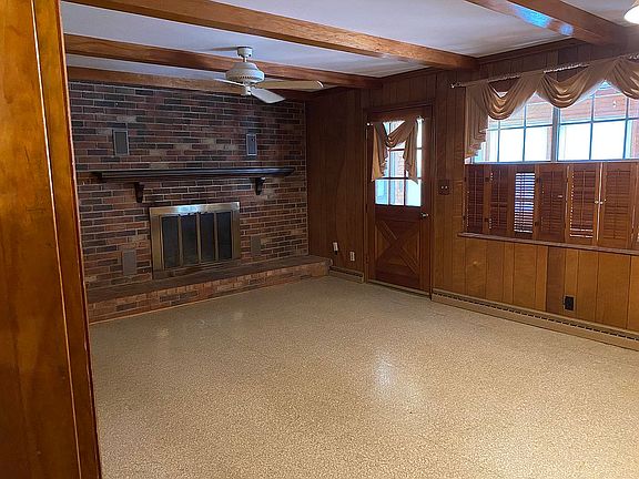 5th image of 111 Teague Dr
