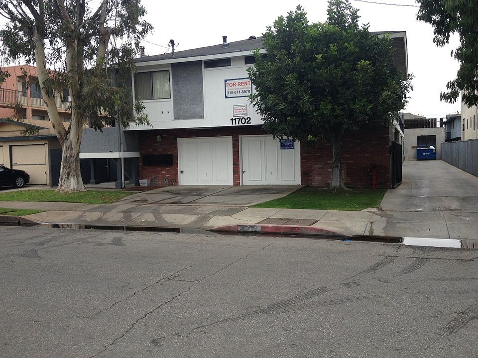 1st image of 11702 Menlo Ave APT 9