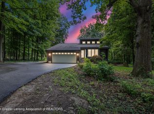 1014 Chris J Dr, Lansing, MI 48917