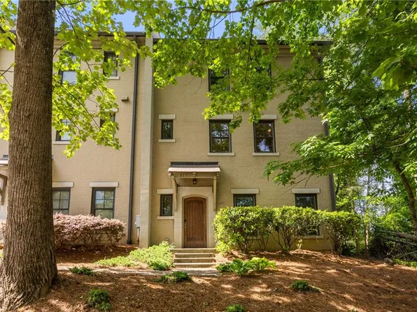 217 Knob Hills Cir, Decatur, GA 30030