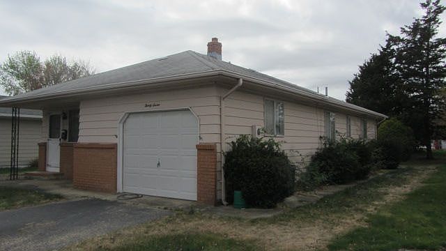 2nd image of 37 Saint Croix St