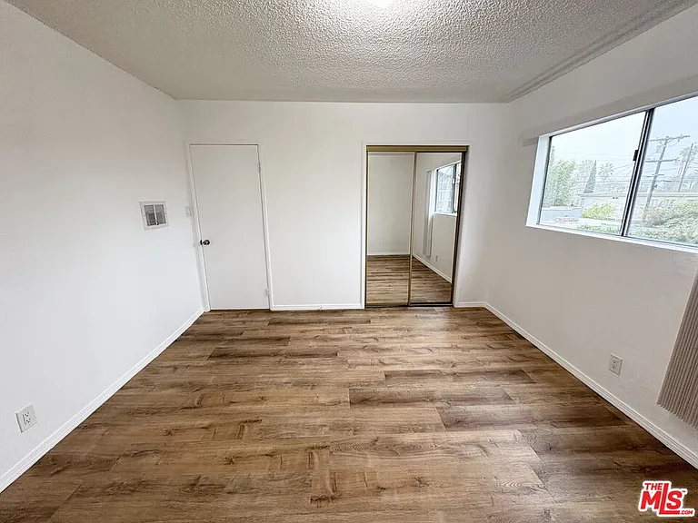 534 Santa Clara Ave #6 — Photo 23