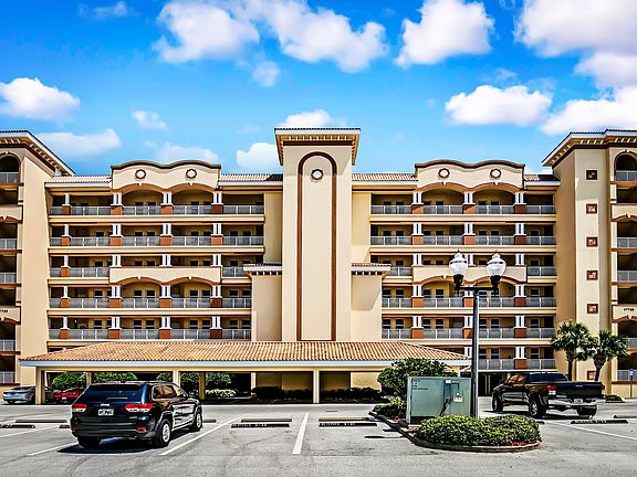 3rd image of 17735 Gulf Blvd APT 301