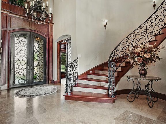 4th image of 7615 Emerald Meadow Ct