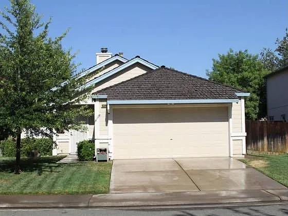 8328 Hillsbrook Dr photo 1